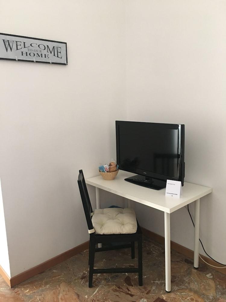 ローマ ダミアニ&シスター ゲスト ハウス Bed & Breakfast エクステリア 写真